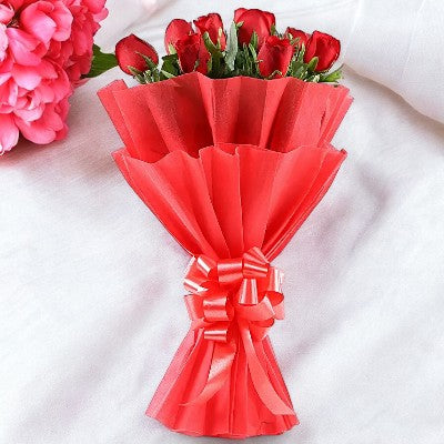 10 Romantic Red Roses bouquet